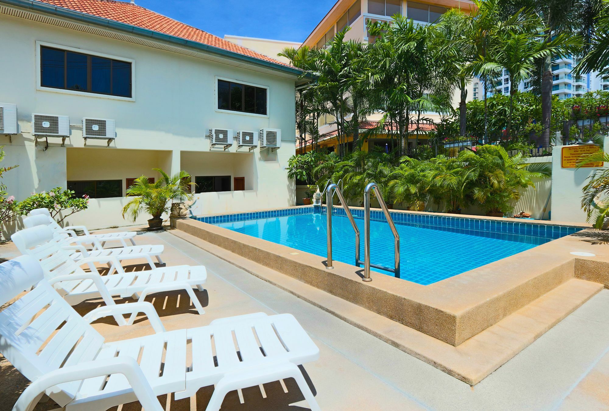 Ashford Villas Cosy Beach Pattaya Holiday home *